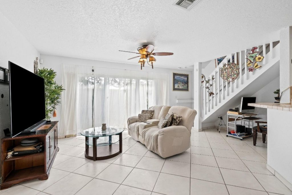 8940 NW 38th Drive, Unit 8940, Coral Springs, FL 33065 Photo