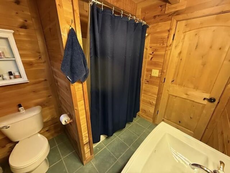 263 Lakeshore Drive, Russell Springs, KY 42642 Photo 15