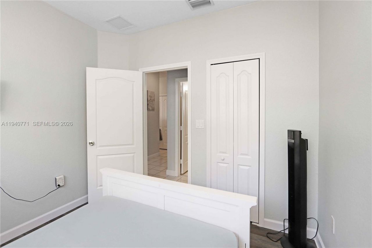 14973 SW 8th Ter, Miami, FL 33194 Photo