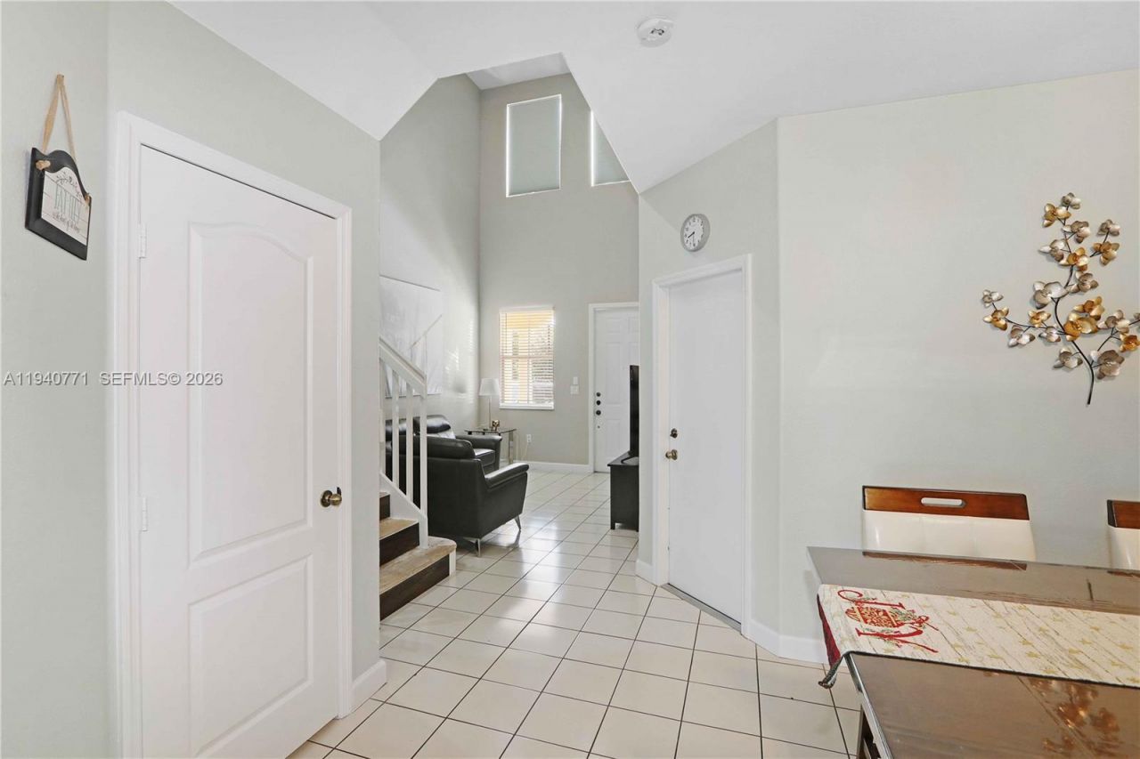 14973 SW 8th Ter, Miami, FL 33194 Photo