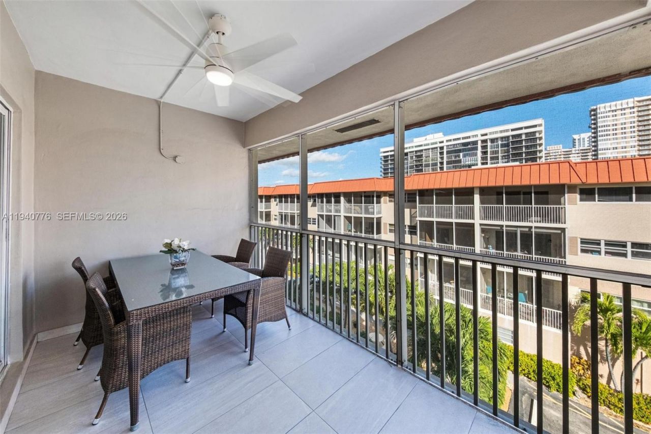 2097 S Ocean Dr, Unit 411, Hallandale Beach, FL 33009 Photo