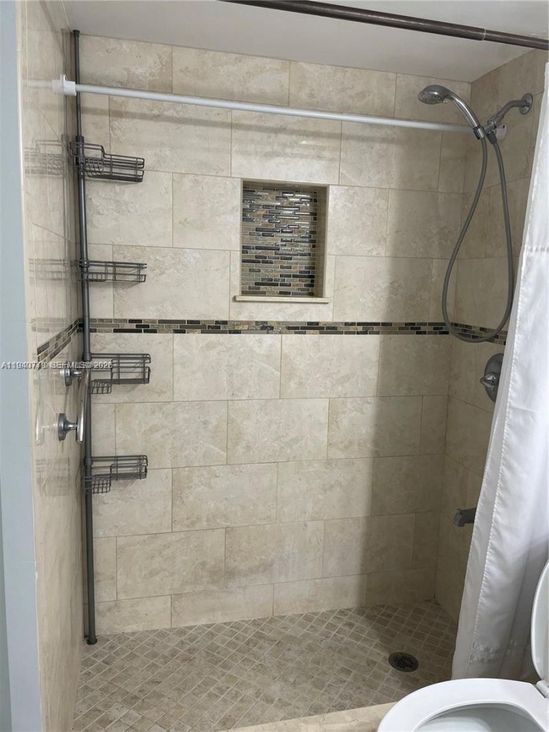 4805 NW 7th St, Unit 106-15, Miami, FL 33126 Photo