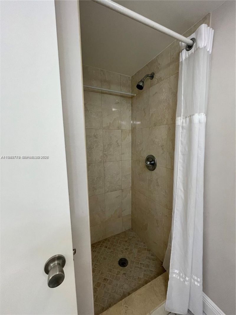 4805 NW 7th St, Unit 106-15, Miami, FL 33126 Photo