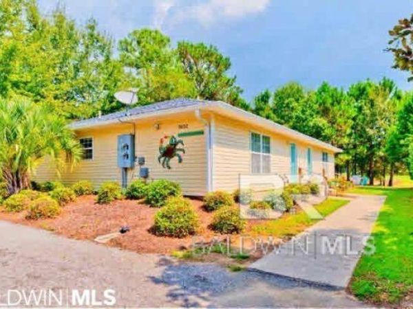 5652 Dee Street, Unit A, Gulf Shores, AL 36542