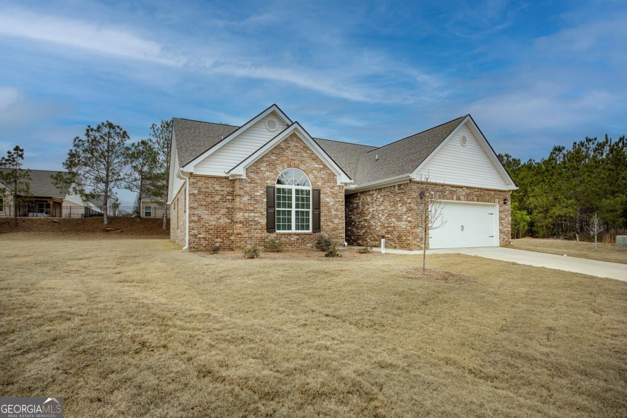 1007 Towne Circle, Social Circle, GA 30025 Main Photo