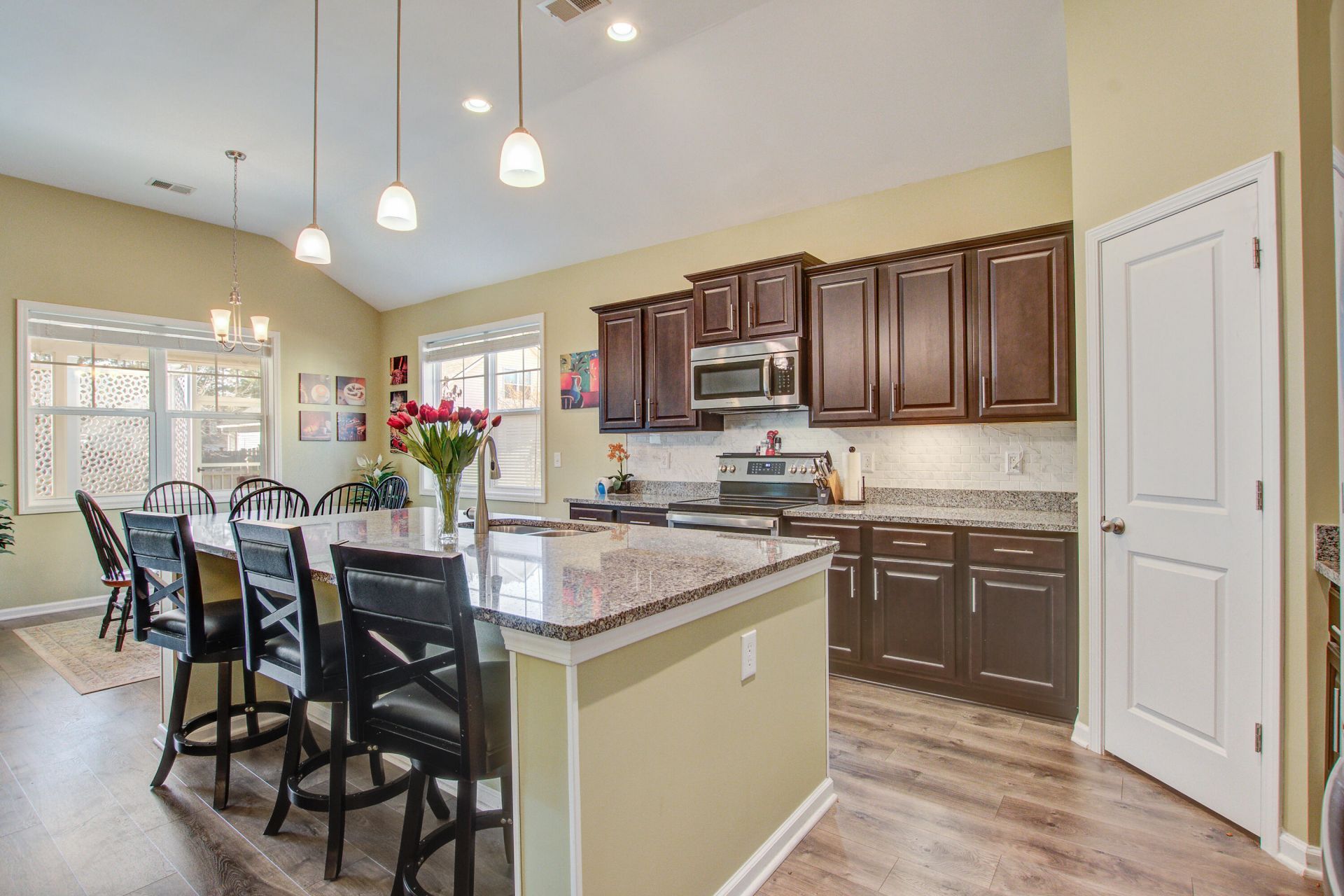 2511 Hummingbird Lane Photo 25