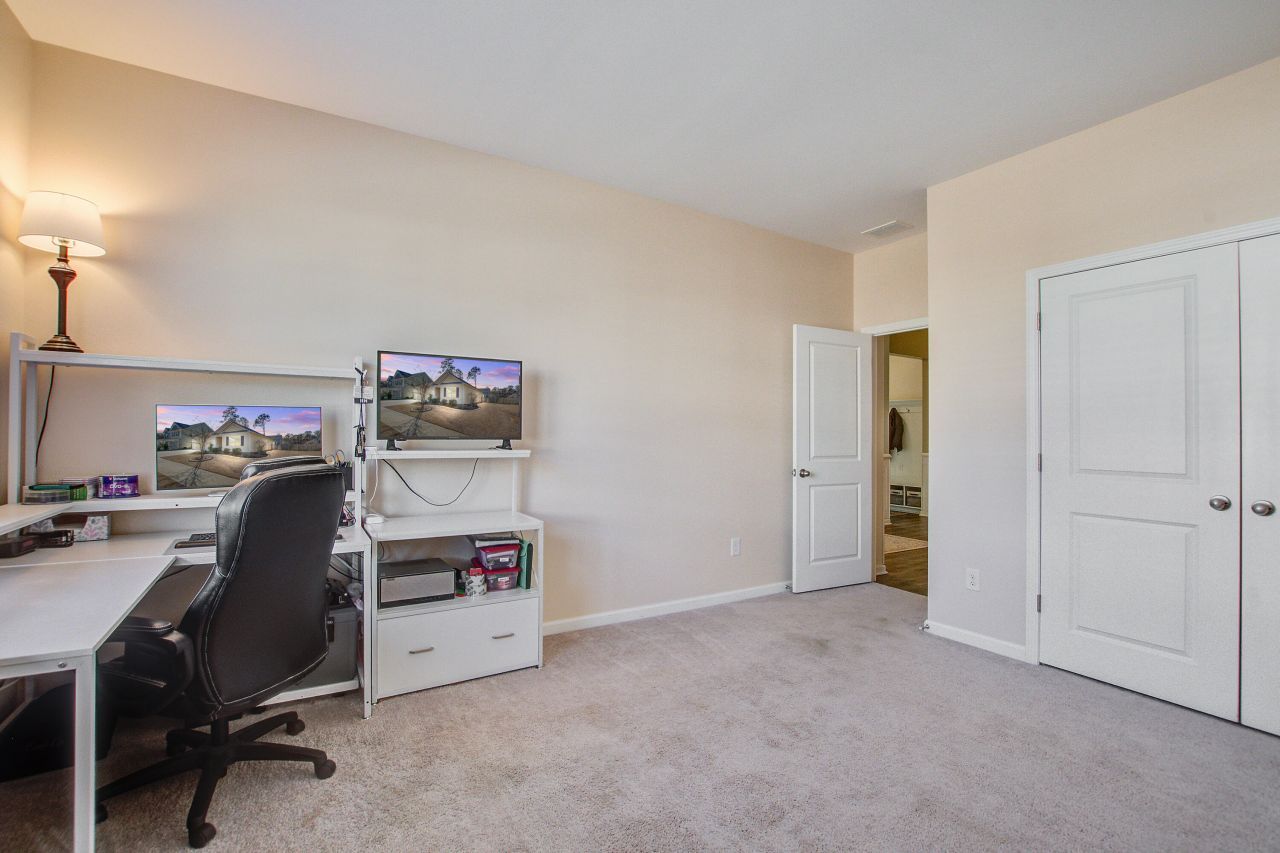 2511 Hummingbird Lane Photo 9