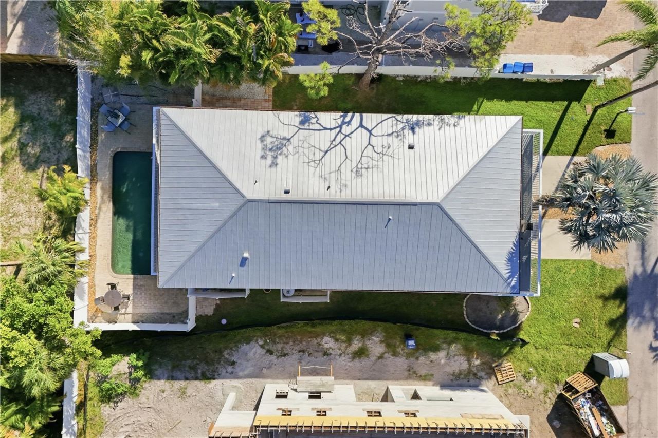 117 Neptune Lane, Holmes Beach, FL 34217 Photo