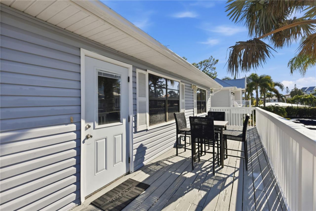 117 Neptune Lane, Holmes Beach, FL 34217 Photo