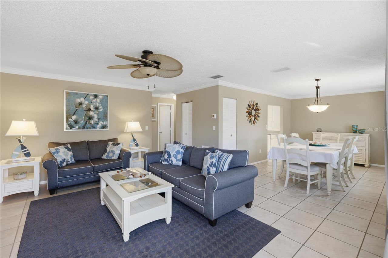 117 Neptune Lane, Holmes Beach, FL 34217 Photo