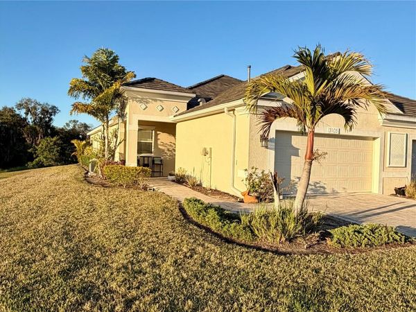 3105 TRUSTEE AVENUE, SARASOTA, FL 34243