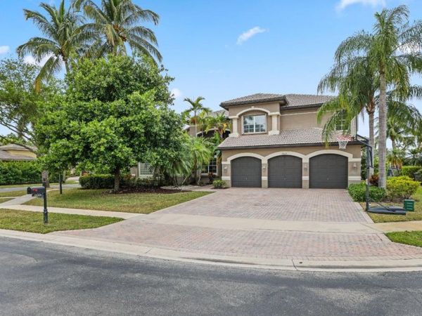 19219 N Creekshore Court, Boca Raton, FL 33498