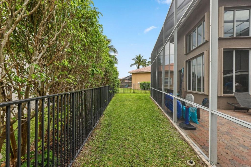 19219 N Creekshore Court, Boca Raton, FL 33498 Photo