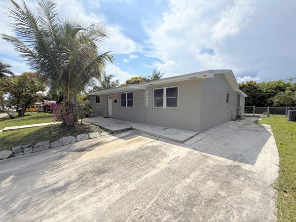 19900 SW 87th Avenue, Cutler Bay, FL 33157