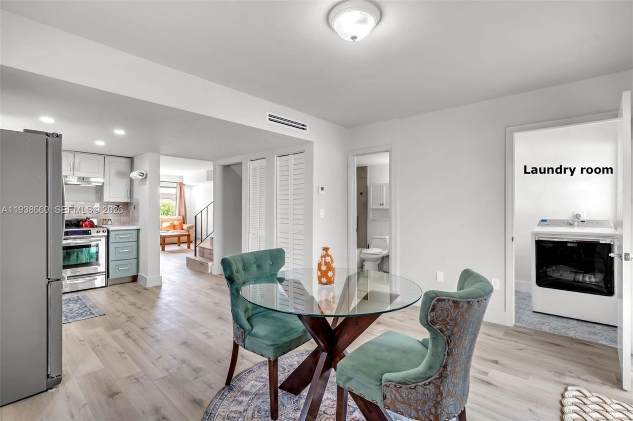 8773 SW 36th St, Miami, FL 33165 Photo