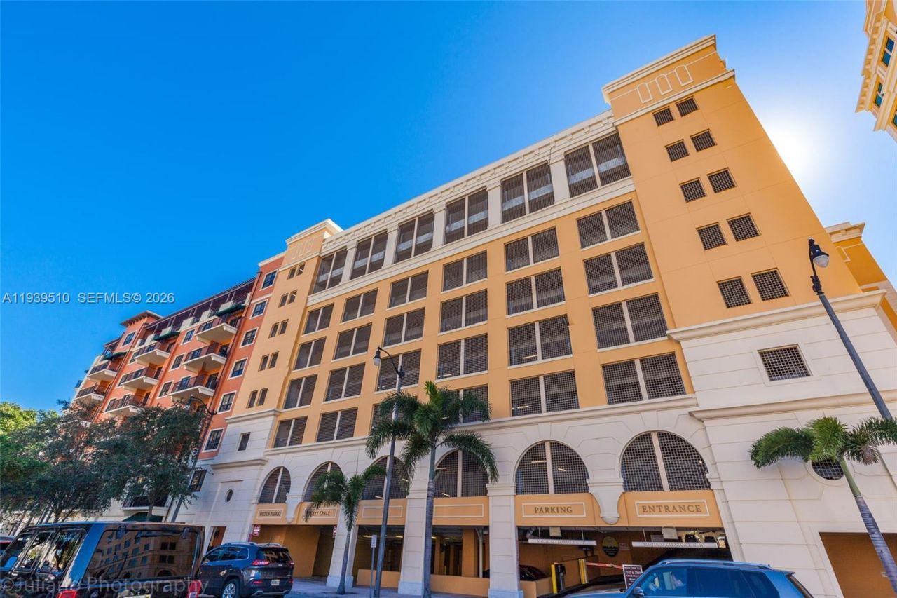 100 Andalusia Ave, Unit 609, Coral Gables, FL 33134 Photo