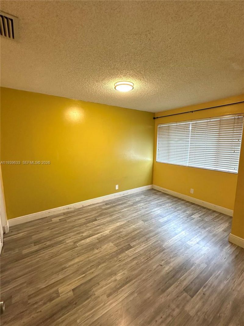 8253 NW 8th Pl, Unit 2, Plantation, FL 33324 Photo