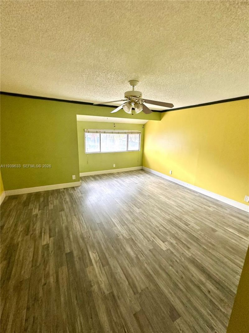 8253 NW 8th Pl, Unit 2, Plantation, FL 33324 Photo