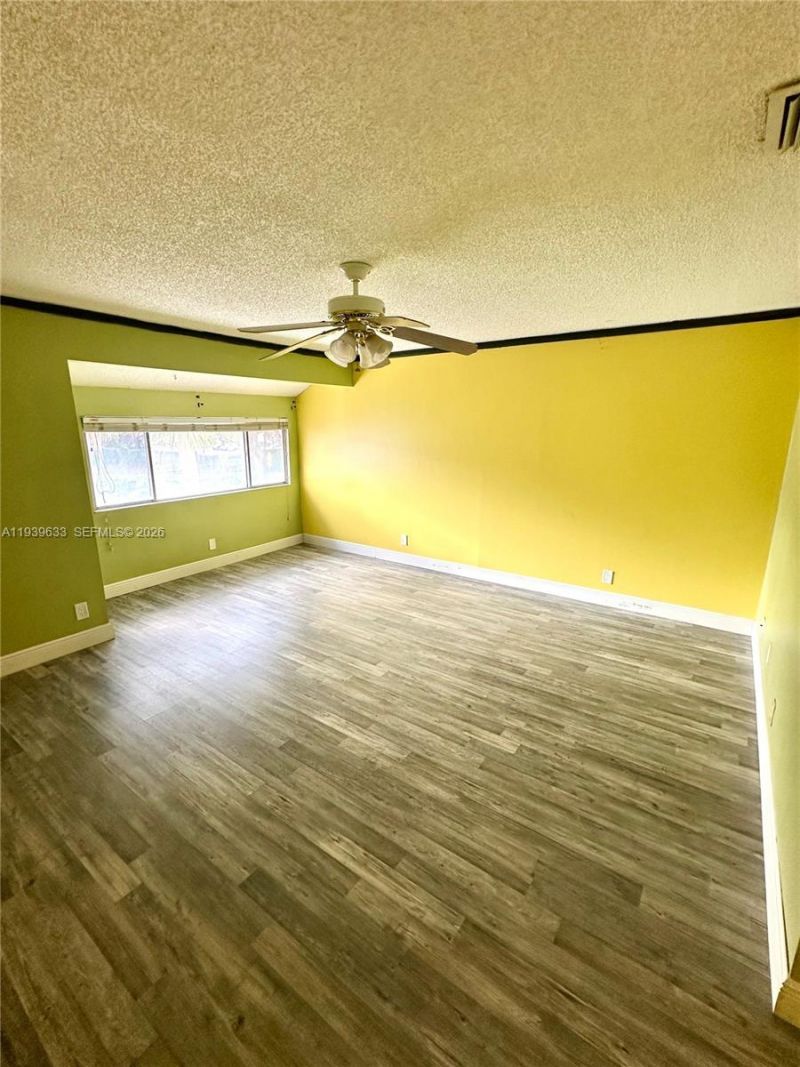 8253 NW 8th Pl, Unit 2, Plantation, FL 33324 Photo