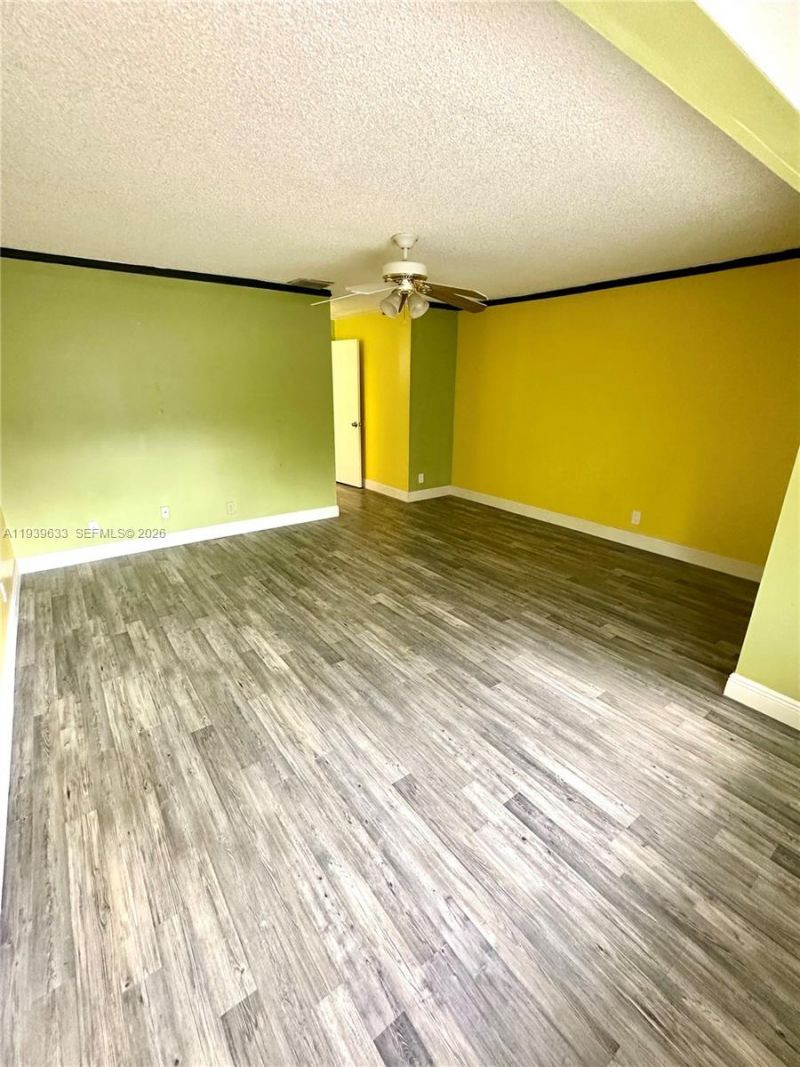 8253 NW 8th Pl, Unit 2, Plantation, FL 33324 Photo