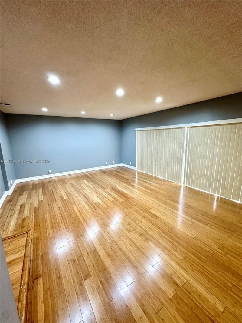 8253 NW 8th Pl, Unit 2, Plantation, FL 33324 Photo