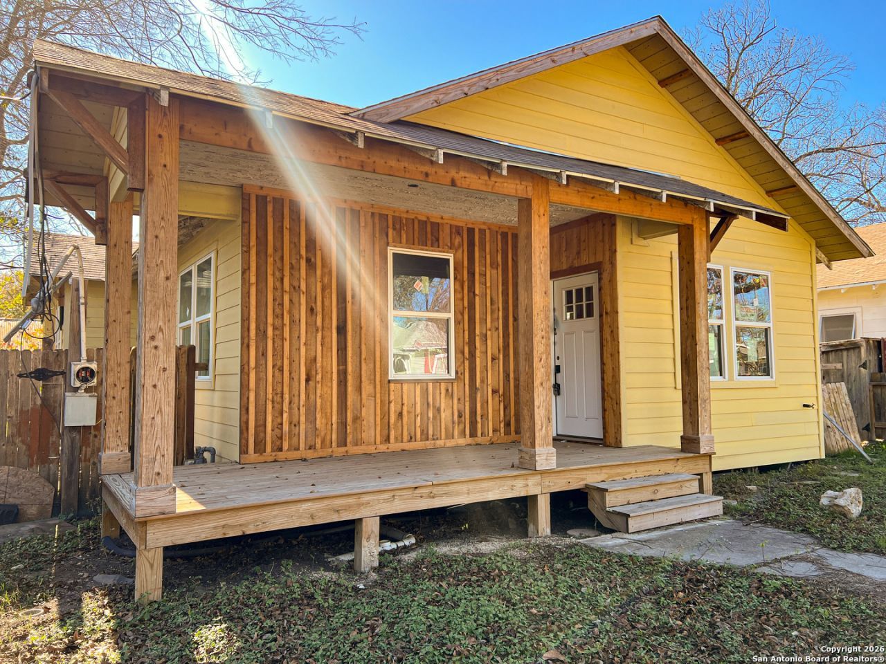 542 Barrett, San Antonio, TX 78225 Main Photo