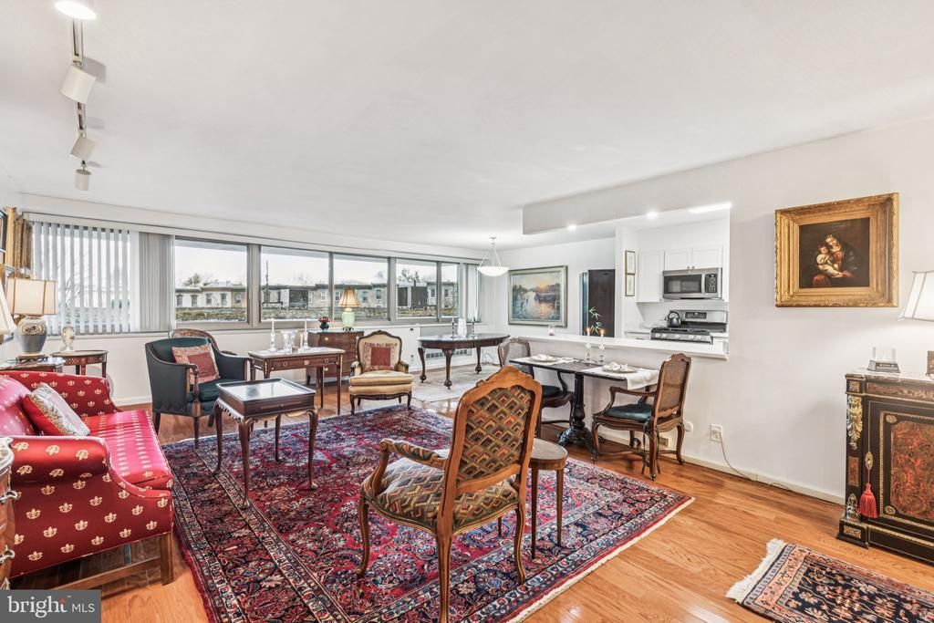 2401 Pennsylvania Avenue, Unit 3B21, Philadelphia, PA 19130 Main Photo