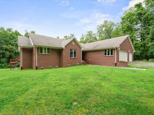 8631 Monterey Hwy , Monterey, TN 38574