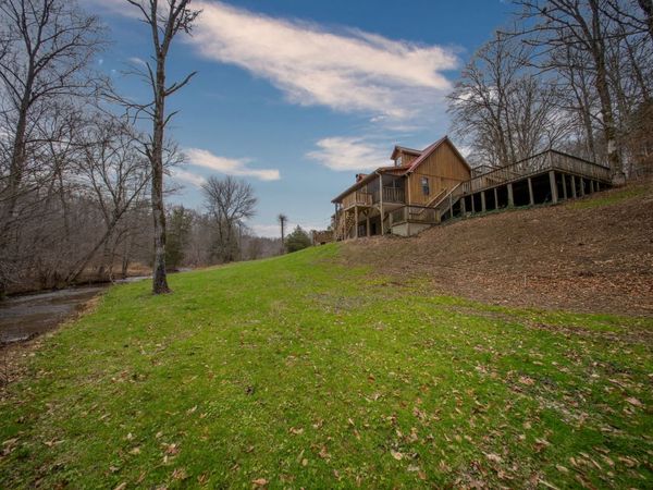 323 Spring Creek Rd, Westpoint, TN 38486
