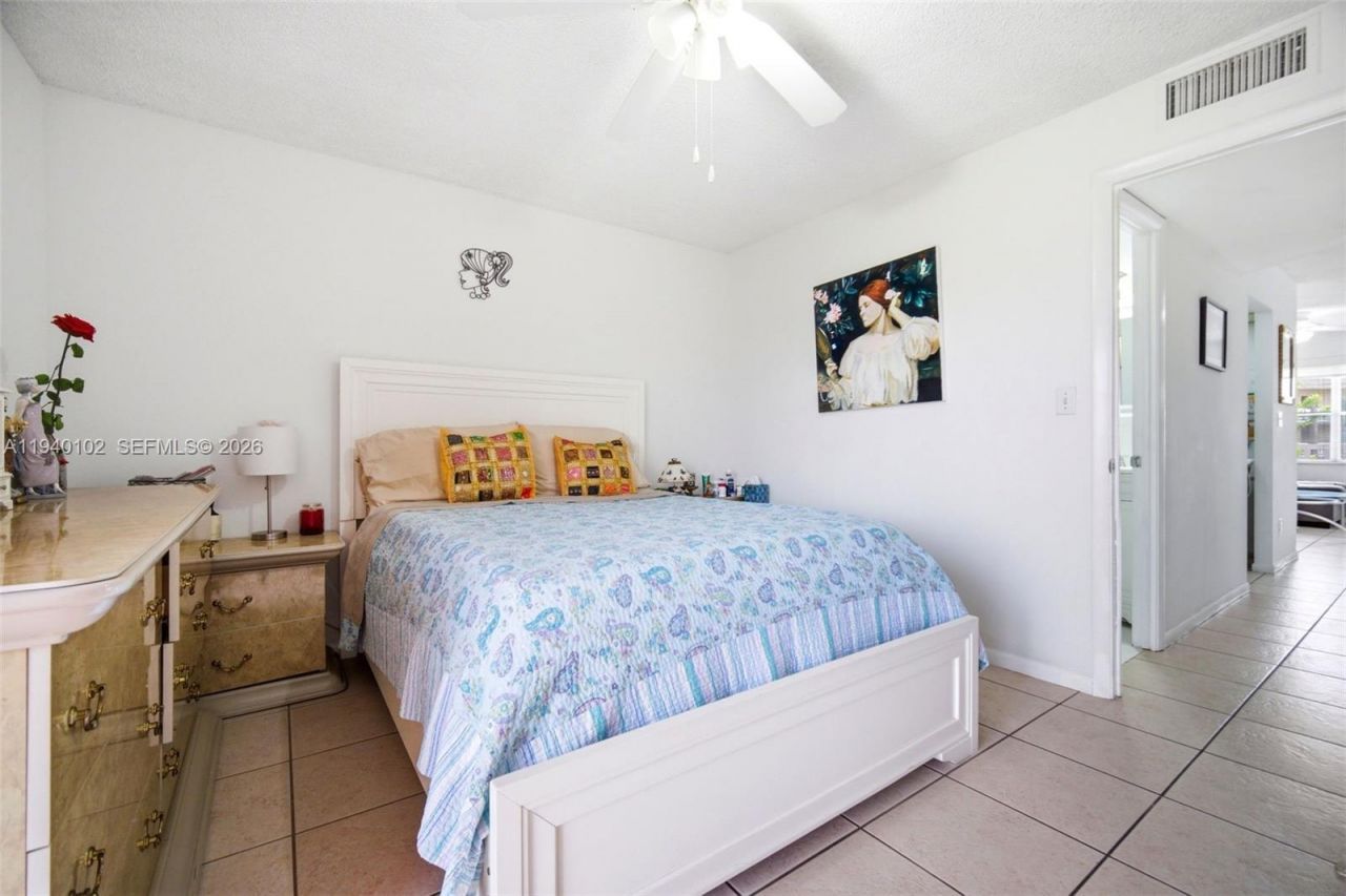 9101 Sunrise Lakes Blvd, Unit 218, Sunrise, FL 33322 Photo