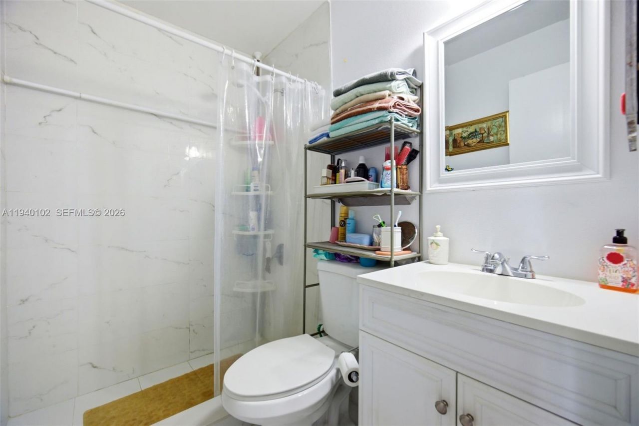 9101 Sunrise Lakes Blvd, Unit 218, Sunrise, FL 33322 Photo