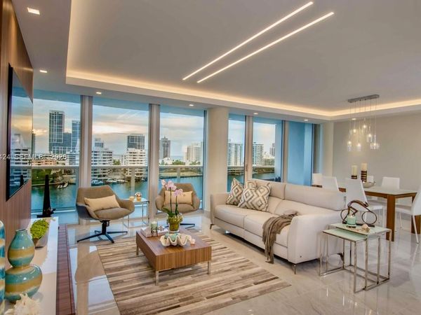 900 Bay Dr, Unit 822, Miami Beach, FL 33141