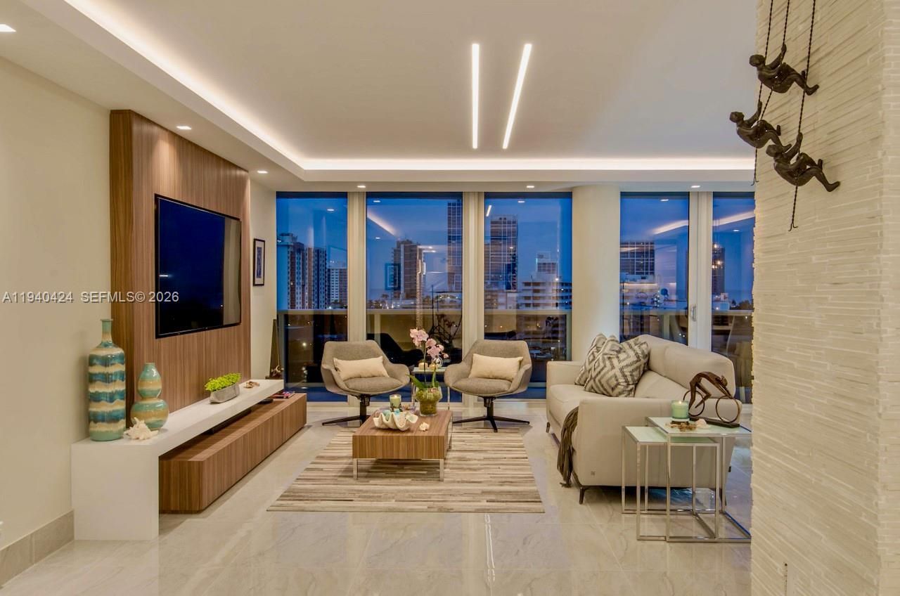 900 Bay Dr, Unit 822, Miami Beach, FL 33141 Photo