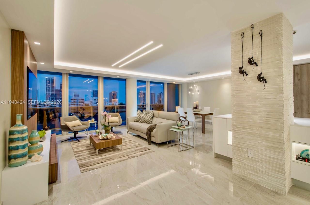 900 Bay Dr, Unit 822, Miami Beach, FL 33141 Photo