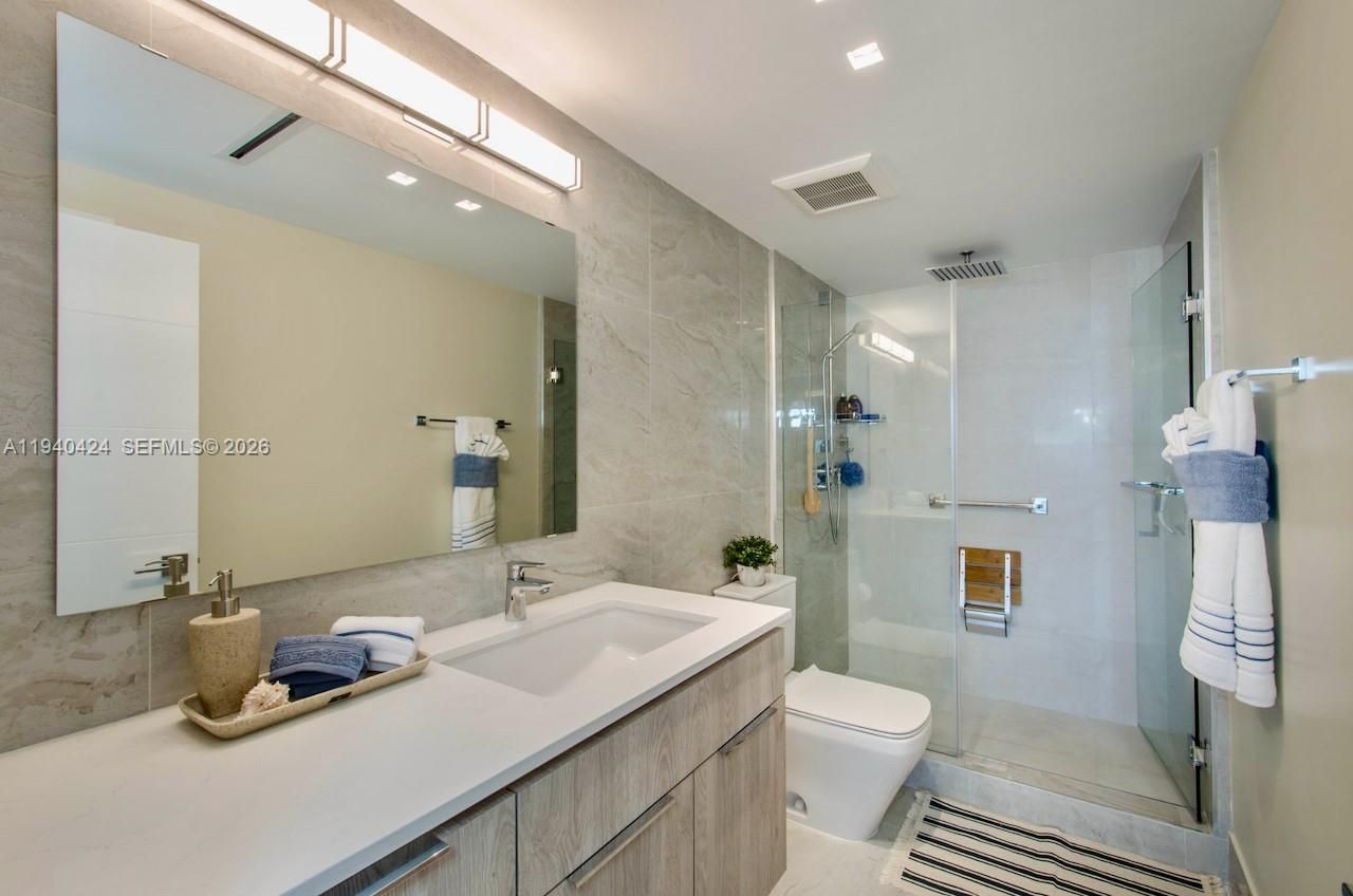 900 Bay Dr, Unit 822, Miami Beach, FL 33141 Photo