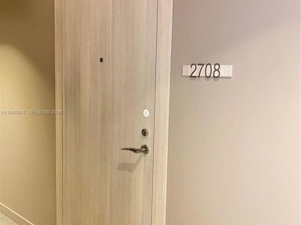 Unit 2708, Miami, FL 33131