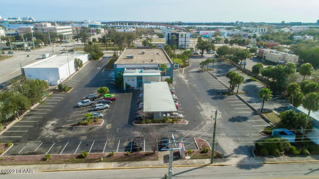 130 N Ridgewood Avenue, Daytona Beach, FL 32114 Photo