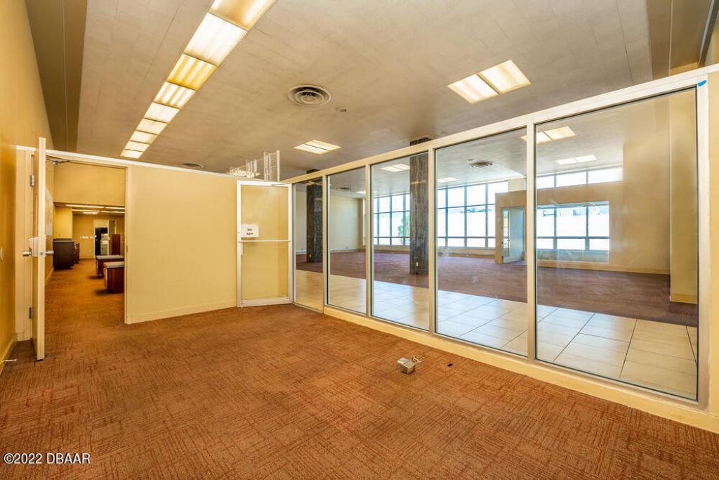 130 N Ridgewood Avenue, Daytona Beach, FL 32114 Photo