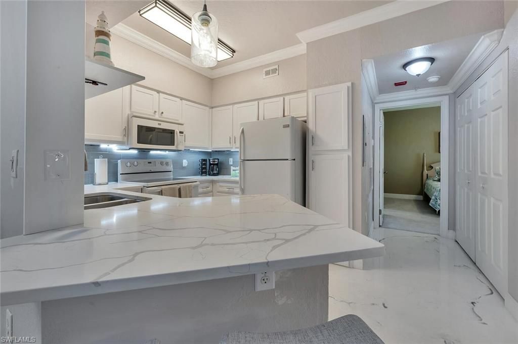 23520 Walden Center Dr , Unit 207, Estero, FL 34134 Photo