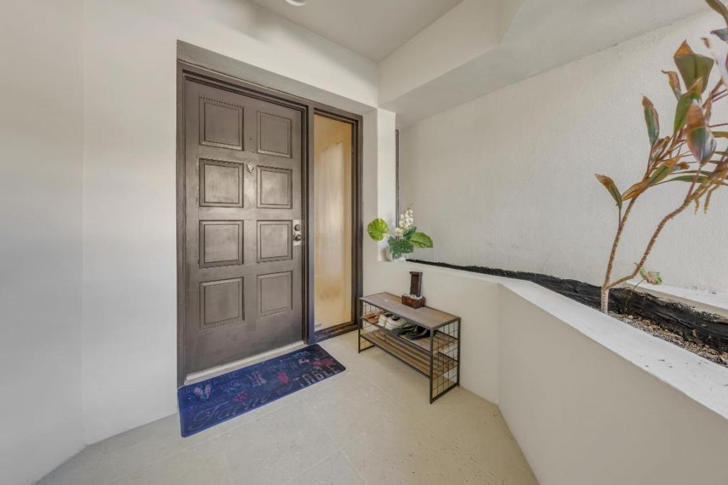 1117 Marine Way E, Unit K2r + Boat, North Palm Beach, FL 33408 Photo