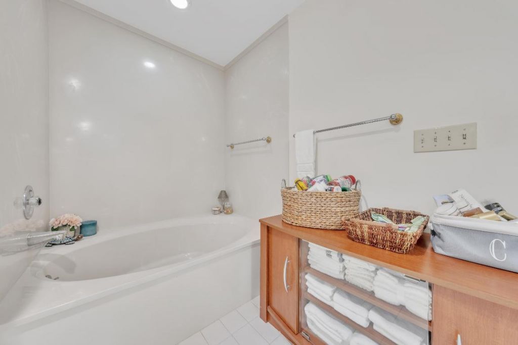 1117 Marine Way E, Unit K2r + Boat, North Palm Beach, FL 33408 Photo