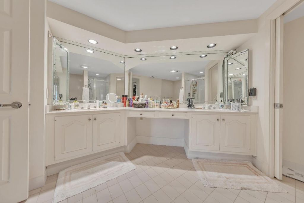 1117 Marine Way E, Unit K2r + Boat, North Palm Beach, FL 33408 Photo