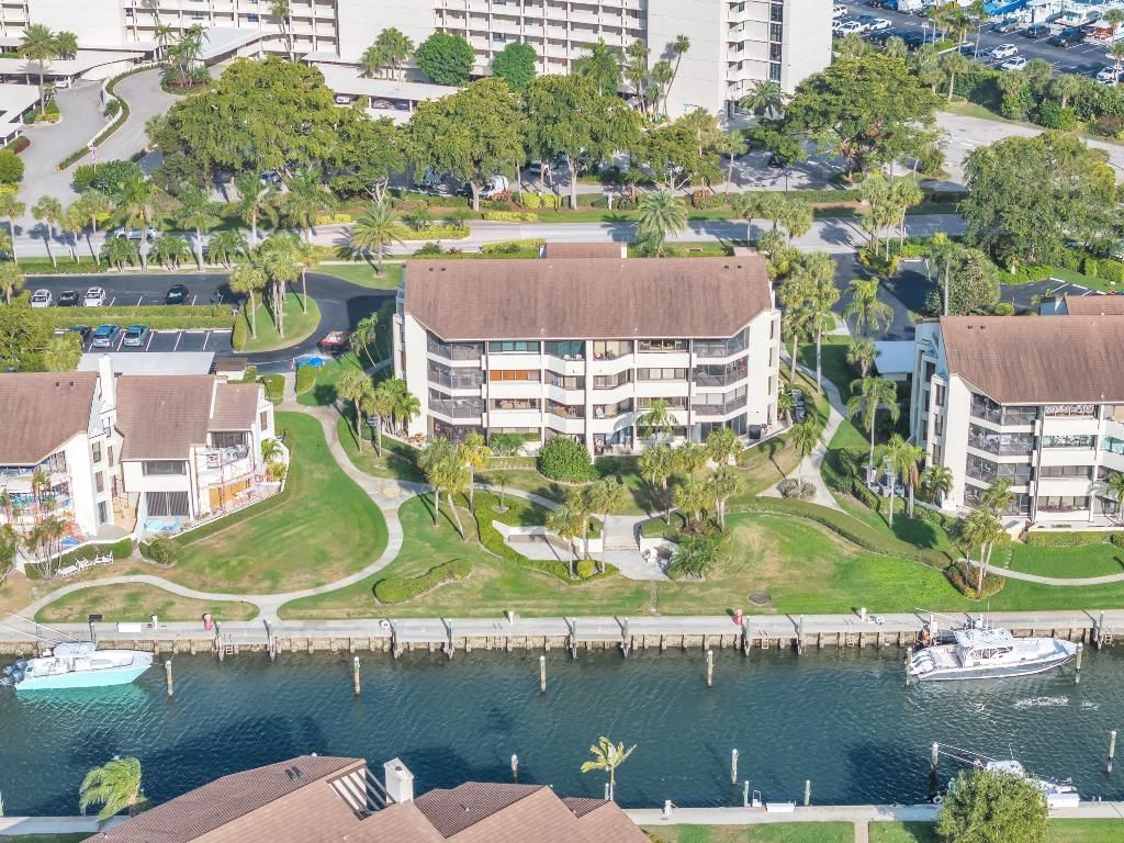 1117 Marine Way E, Unit K2r + Boat, North Palm Beach, FL 33408 Photo