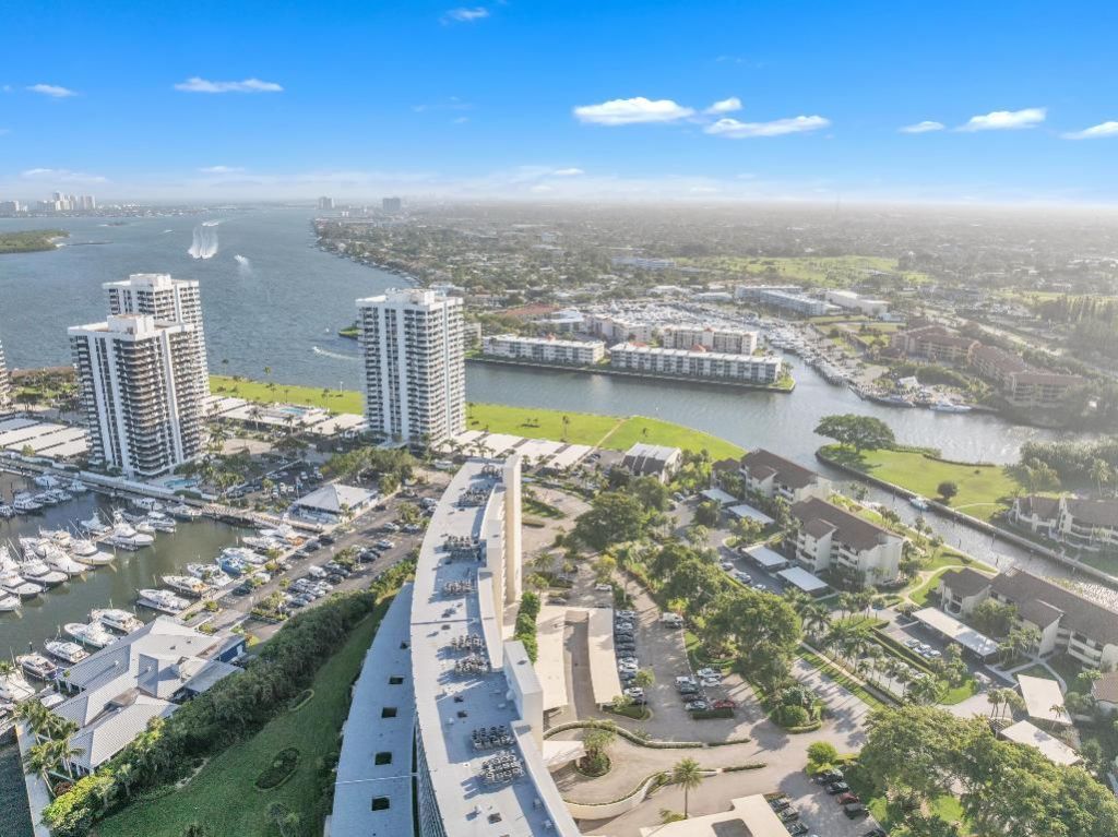 1117 Marine Way E, Unit K2r + Boat, North Palm Beach, FL 33408 Photo