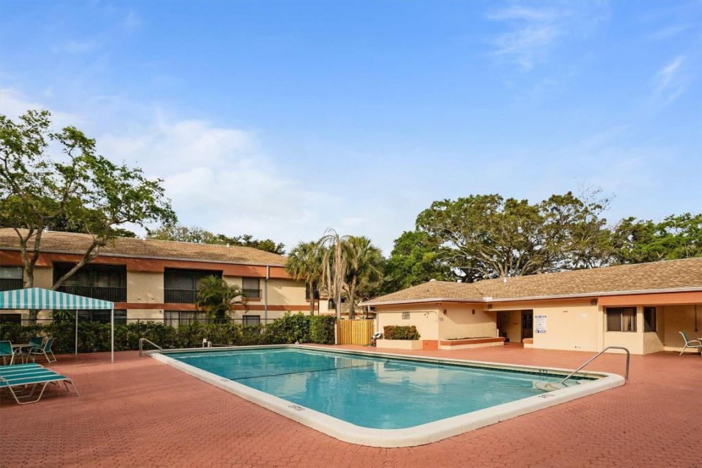 4156 Carambola Circle, Unit 2154, Coconut Creek, FL 33066 Photo