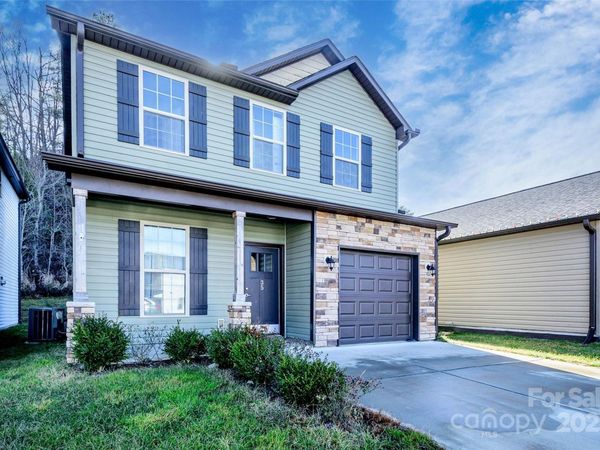 35 Greenly Lane, Fletcher, NC 28732