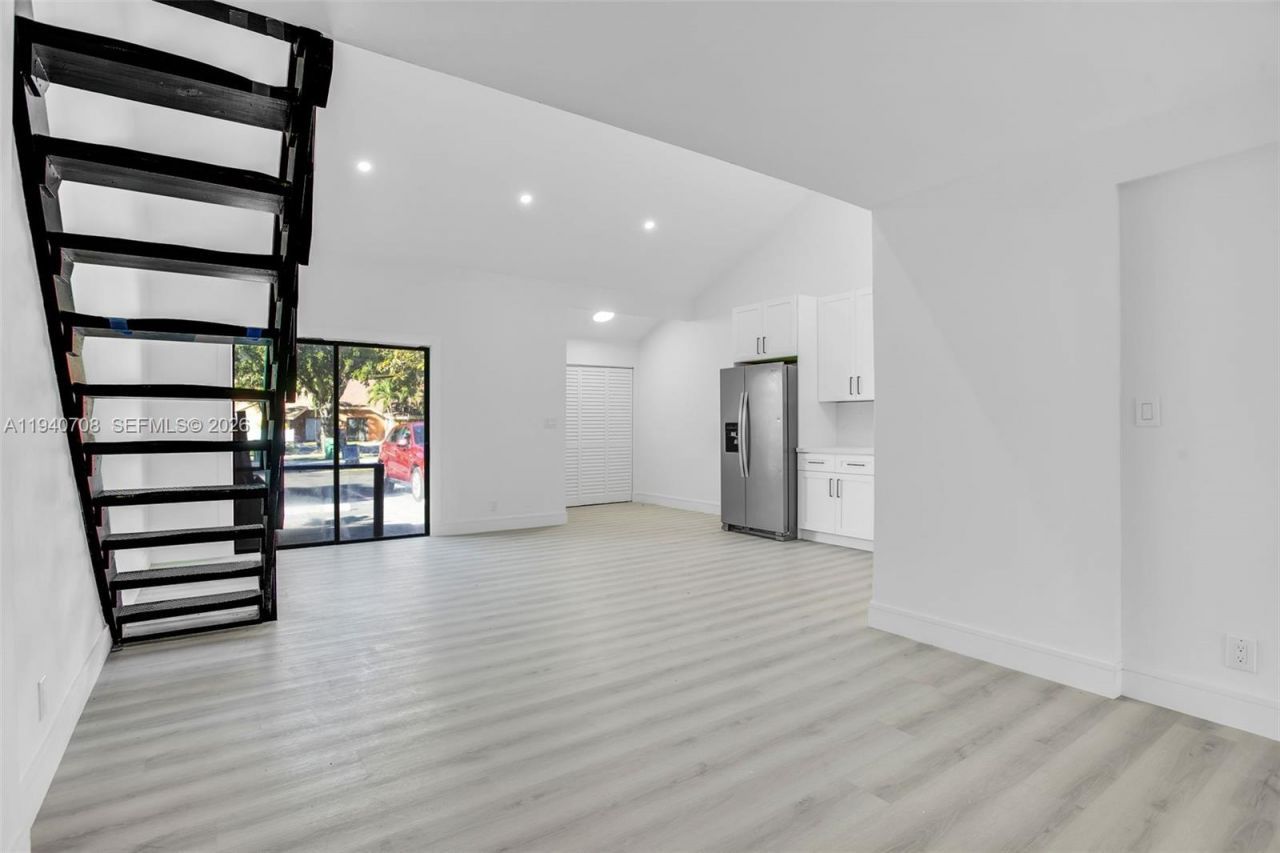 2430 NW 55th Ter, Lauderhill, FL 33313 Photo