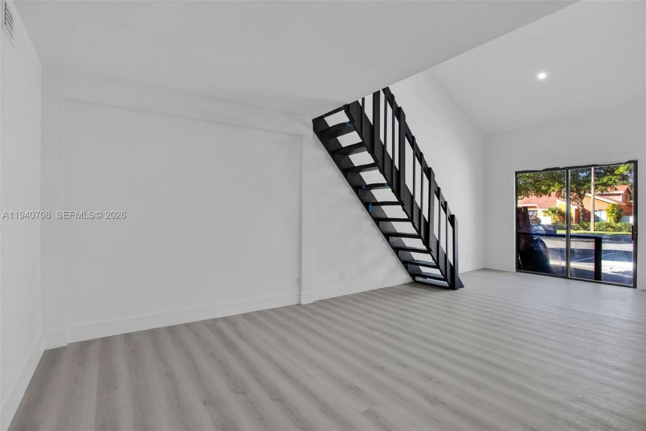 2430 NW 55th Ter, Lauderhill, FL 33313 Photo