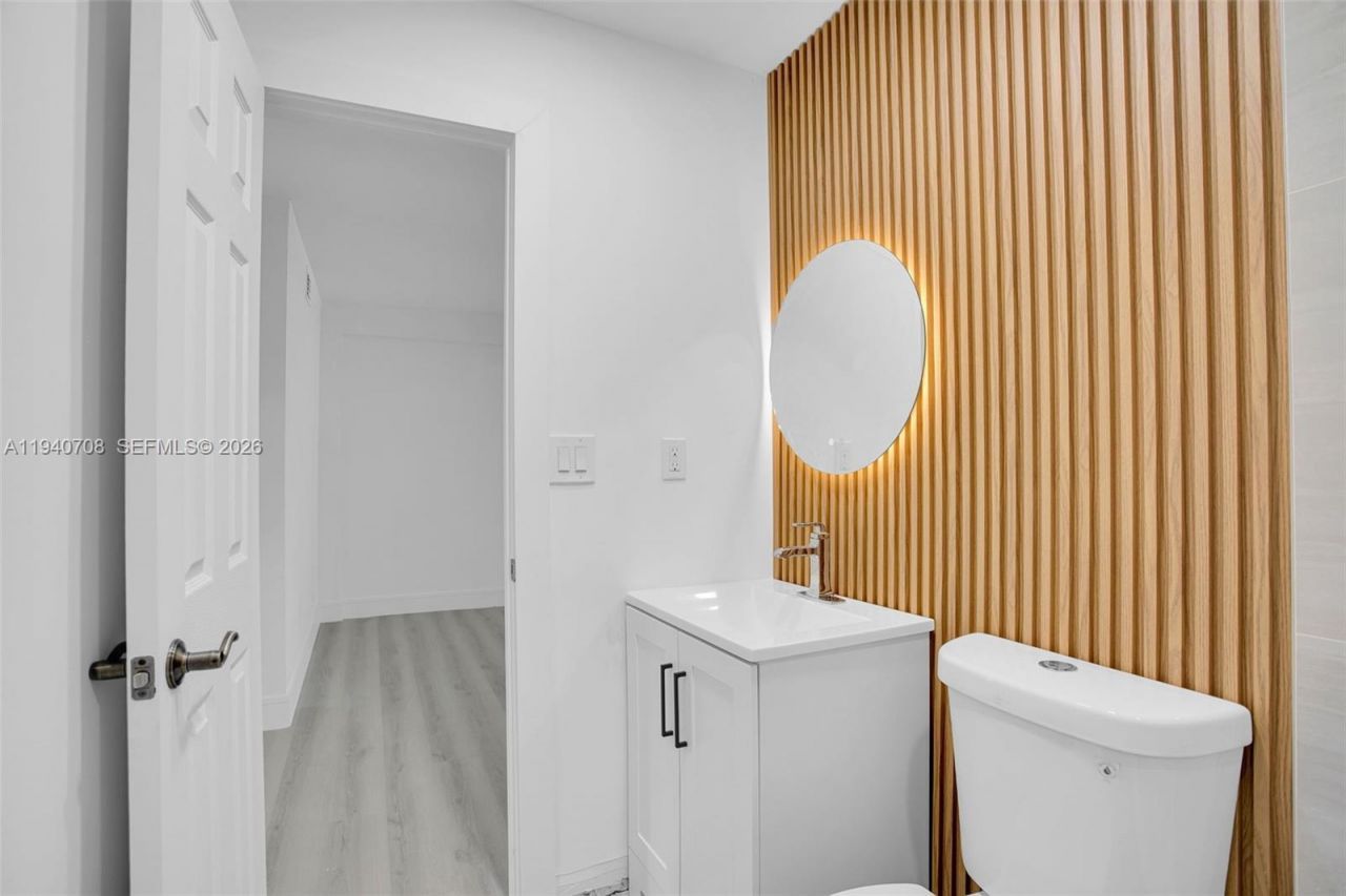 2430 NW 55th Ter, Lauderhill, FL 33313 Photo