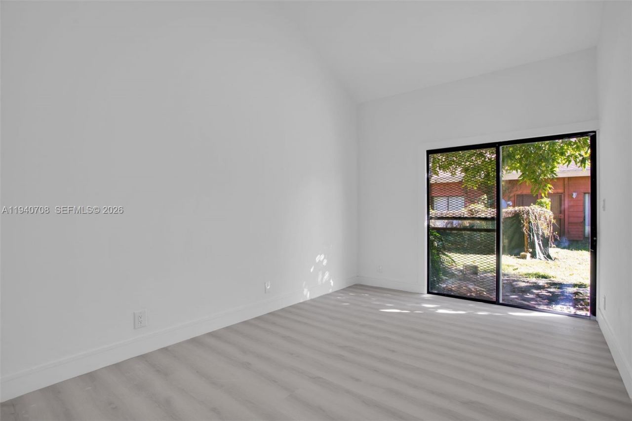 2430 NW 55th Ter, Lauderhill, FL 33313 Photo